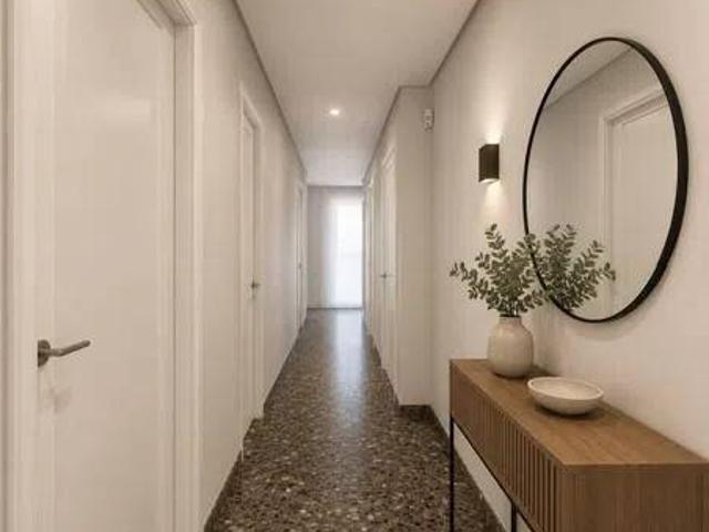 Piso en Venta en La Pobla de Vallbona