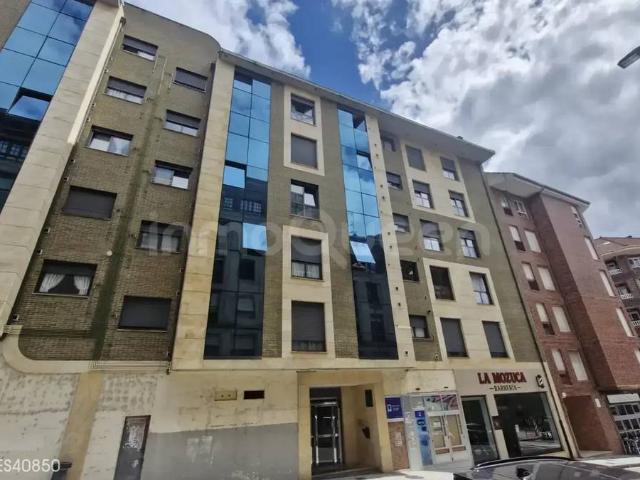 Piso en Venta en La Pola Siero