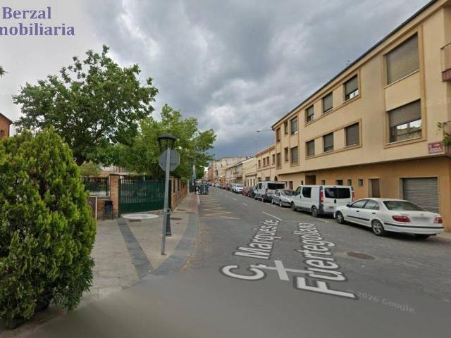 Piso en Venta en La Portalada Varea