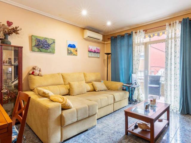 Piso en Venta en La Raïosa