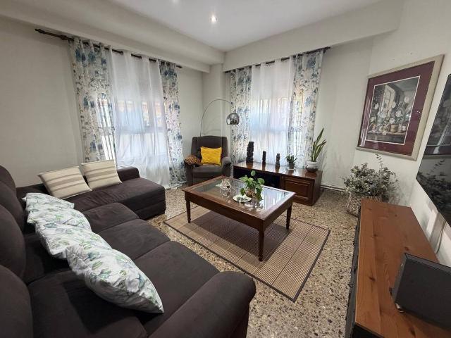 Piso en Venta en La Raïosa