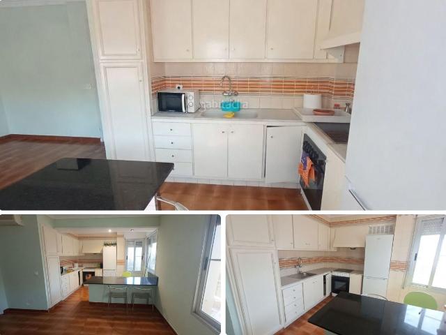 Piso en venta en La Ràpita, Avinguda Catalunya Costa Dorada. Encantador piso en ubicación privilegiada del pueblo. Pisos La.