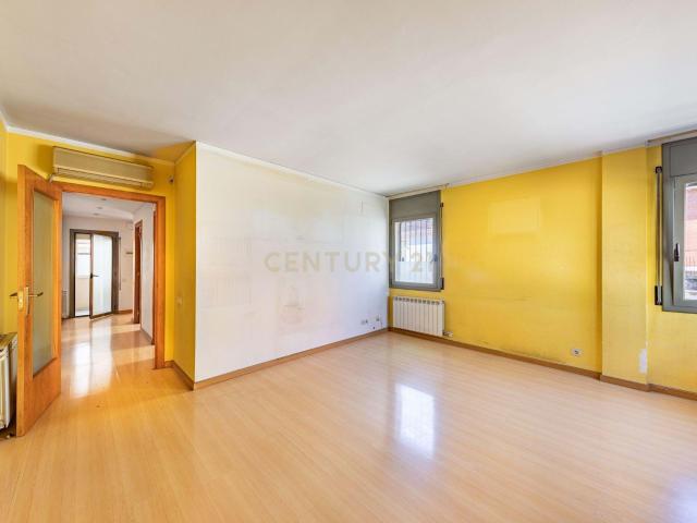 Piso en venta en la Roca del Vallès