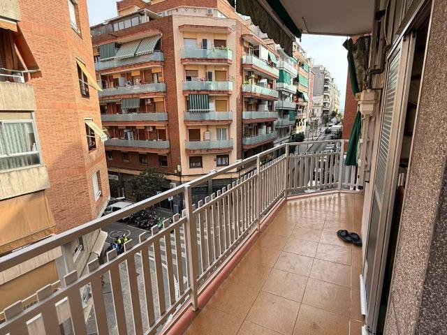 Piso en Venta en La Torrassa