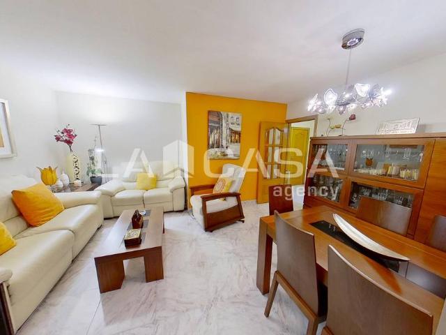 Piso en Venta en La Verneda i la Pau