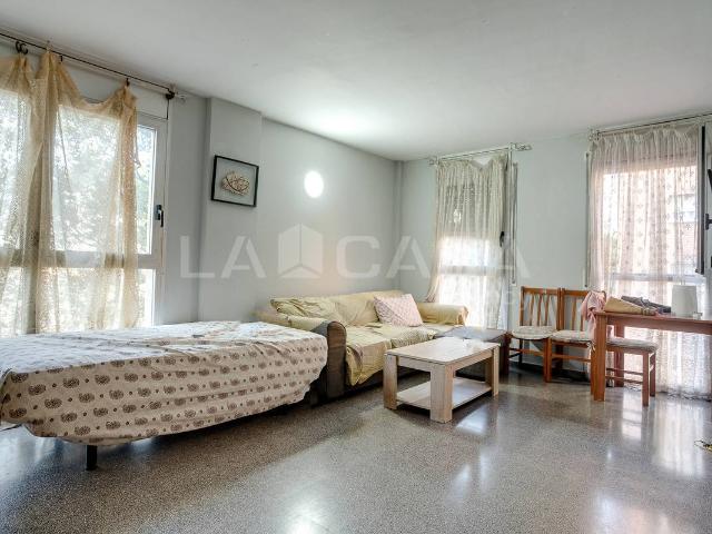 Piso en Venta en La Verneda i la Pau