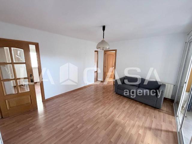 Piso en Venta en La Verneda i la Pau