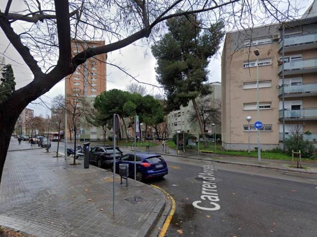 Piso en Venta en La Verneda i la Pau