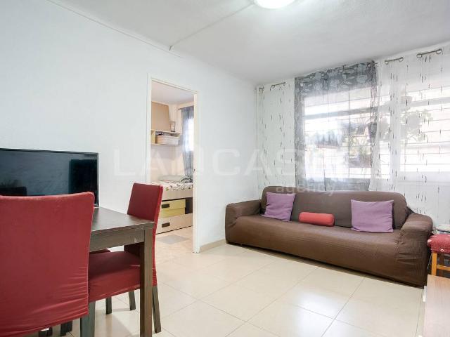 Piso en Venta en La Verneda i la Pau