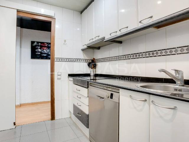 Piso en Venta en La Verneda i la Pau
