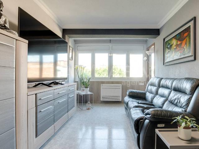 Piso en Venta en La Verneda i la Pau