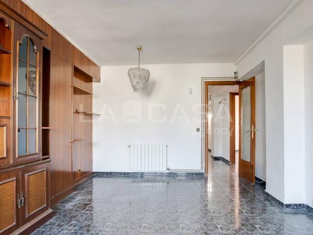 Piso en Venta en La Verneda i la Pau