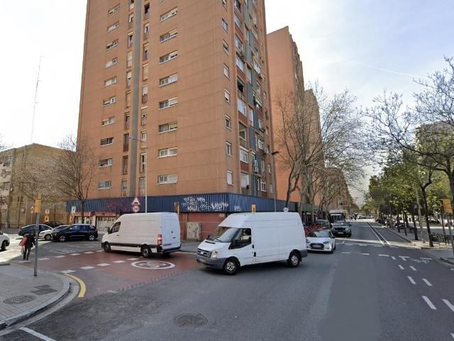 Piso en Venta en La Verneda i la Pau