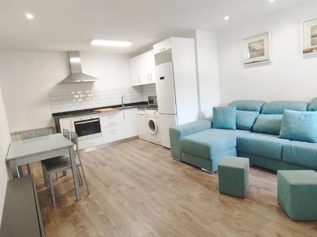 Piso en Venta en La Villa Bazuelo
