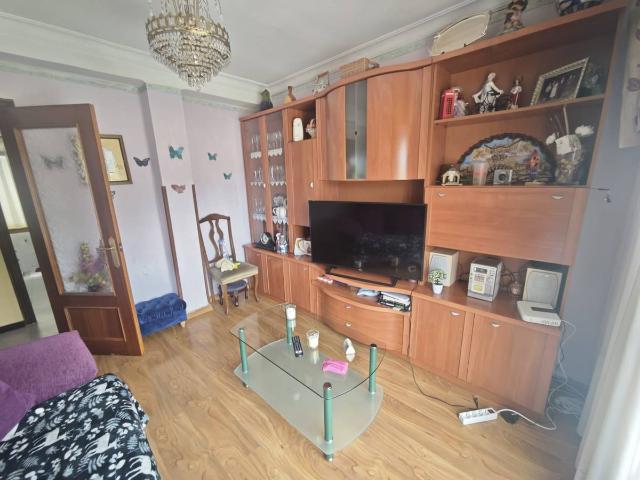 Piso en Venta en La Villa Bazuelo