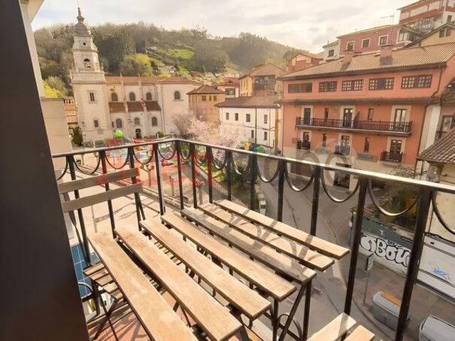 Piso en Venta en La Villa Bazuelo