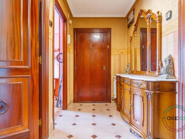 Piso en Venta en La Villa Bazuelo
