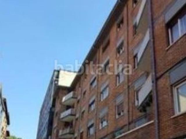 Piso en venta en Langreo, Sama. VENTA EN RENTABILIDAD INMUEBLE ALQUILADO SIN ACCESO AL INTERIOR. Pisos.