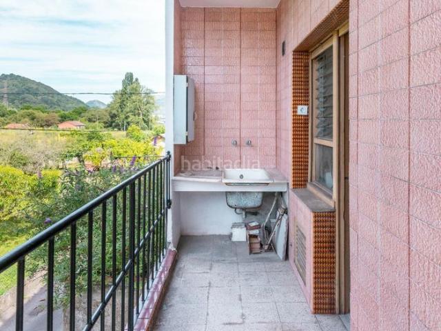 Piso en venta en Langreo, Riaño Los Barros. Piso 1º totalmente reformado de 89m2 con garaje y terraza en La Felguera. Pisos.