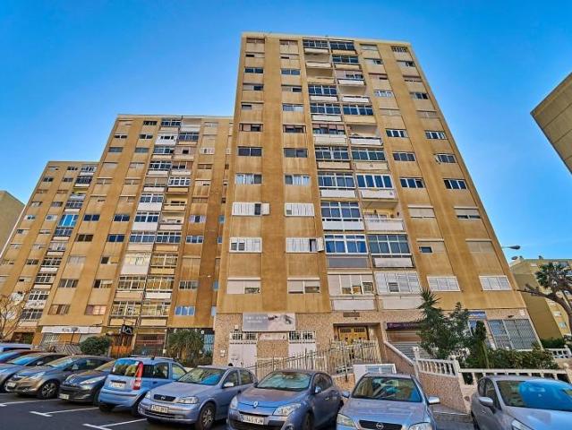 Piso en venta en Las Palmas de Gran Canaria, Escaleritas La Feria
