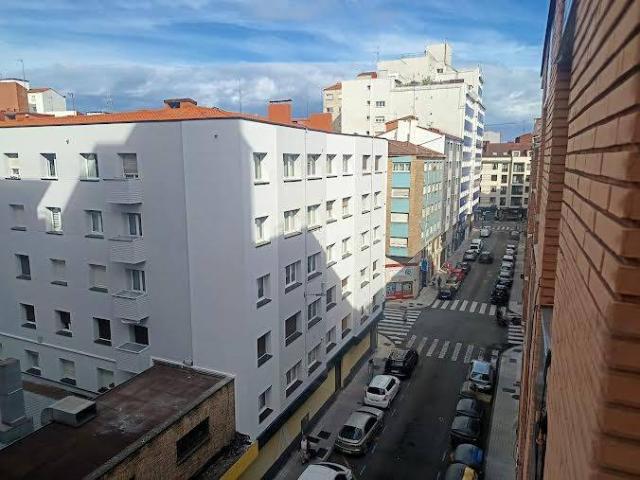 Piso en Venta en Laviada