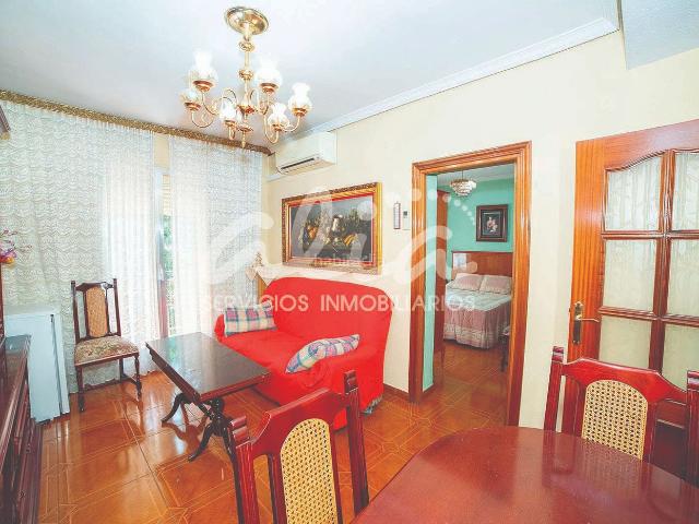 Piso en venta en Leganés, Flores. VIVIENDA DE 3 DORMITORIOS, FINCA CON ASCENSOR, TOTALMENTE EXTERIOR. Pisos.