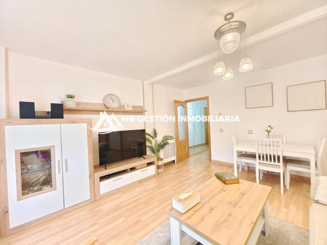 Piso en venta en Leganés, Zarzaquemada. MB GESTIÓN INMOBILIARIA VENDE FANTÁSTICO PISO TOTALMENTE REFORMADO JUNTO AL METRO JULIÁN BESTEIRO EN ZARZAQUEMADA !. Pisos.