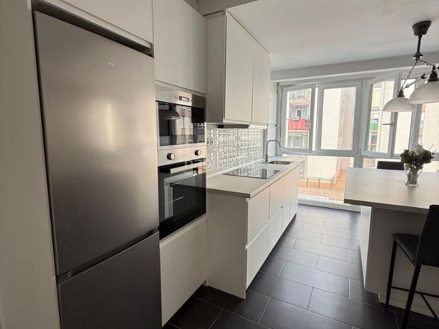 Piso en venta en Leioa, Centro Urbano Hirigunea. Piso en venta en Centro UrbanoHirigunea. Pisos.