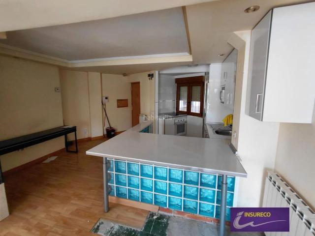 Piso en venta en León, Centro Ciudad. PISO CON EXCELENTE UBICACION, PARA ENTRAR A VIVIR. Pisos.