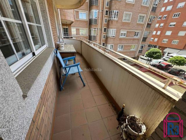 Piso en venta en León, Las Eras de Renueva. Vivienda VPO en Eras bien distribuida, con garaje y trastero. Pisos.