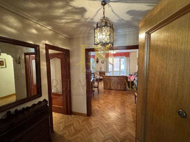 Piso en venta en León, San Claudio La Chantría. Leon: ESPECTACULAR PISO, CON TERRAZA, GARAJE, TRASTERO!. Pisos.