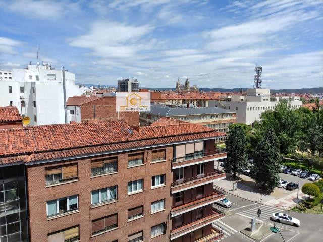 Piso en venta en León, San Claudio La Chantría. Piso en Calle Lancia. Pisos.
