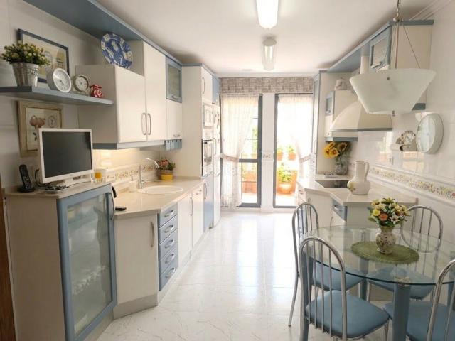 Piso en venta en León, San Claudio La Chantría. Piso junto al Corte Inglés. Pisos.
