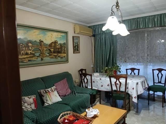 Piso en Venta en Les Tendetes Avenida Burjassot
