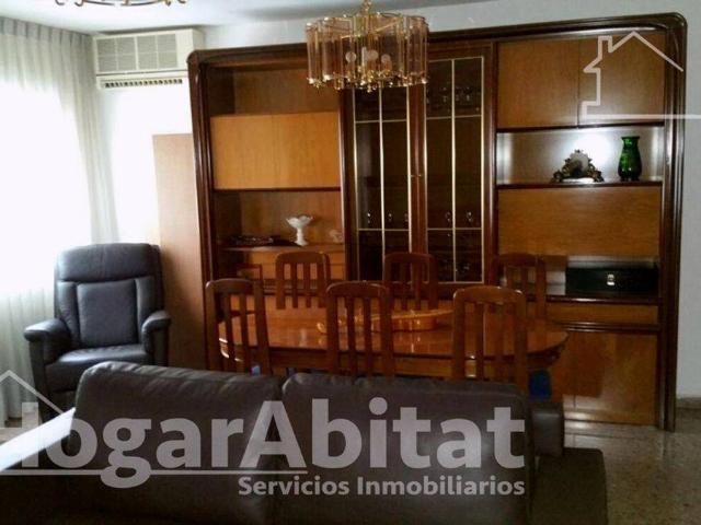 Piso en Venta en Les Tendetes Avenida Burjassot