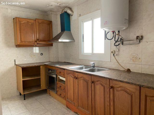 PISO EN VENTA EN LES ROQUETES