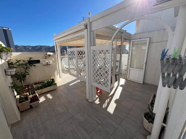 Piso en Venta en Levante Alto