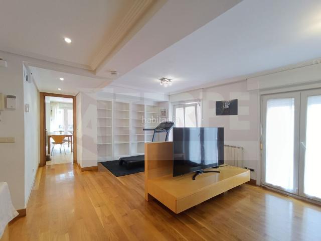 Piso en venta en Lezo. VIVIENDA EXCLUSIVA EN EL CENTRO DE LEZO Y GARAJE CERRADO CON ACCESO DIRECTO EN ASCENSOR. Pisos.