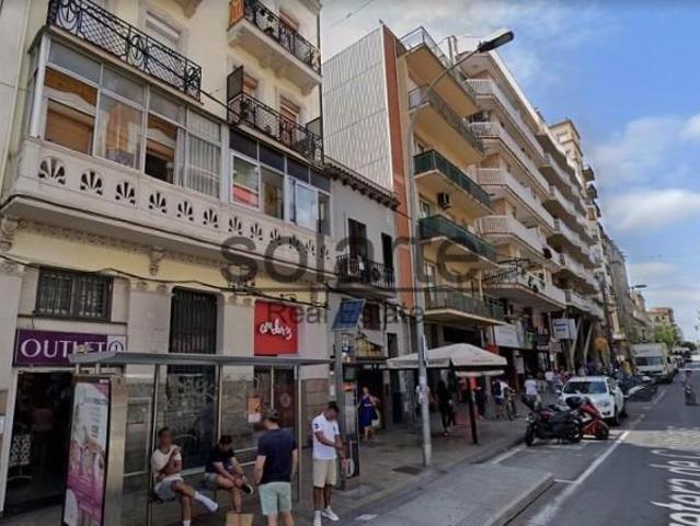 Piso en venta en L'Hospitalet de Llobregat, Carrer de Pujós, 15, 08904