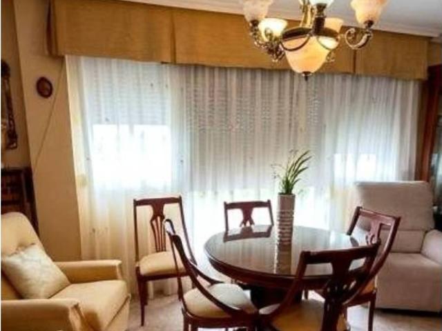 Piso en Venta en Linares