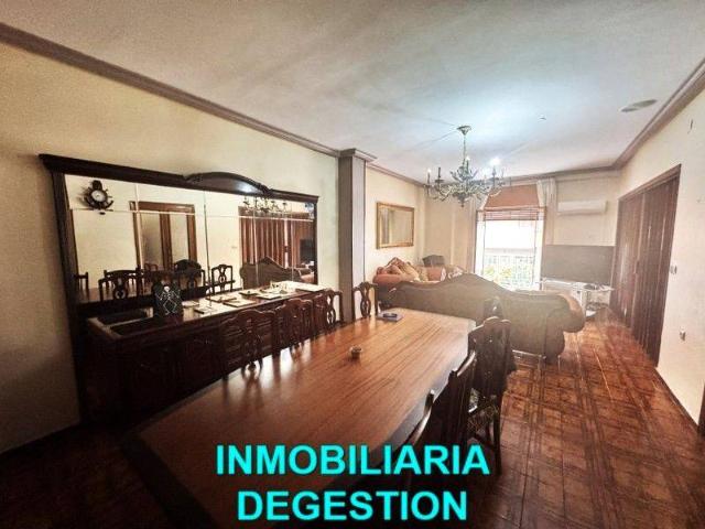 Piso en Venta en Linares