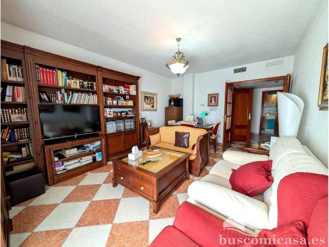 Piso en Venta en Linares