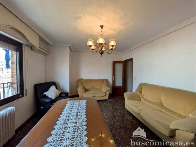 Piso en Venta en Linares