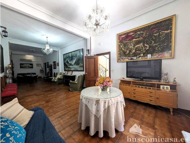 Piso en Venta en Linares