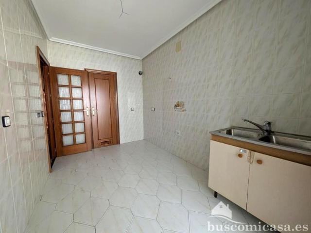 Piso en venta en Linares, Calle Cid Campeador, 23700