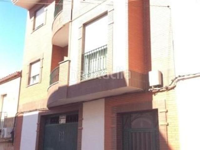 Piso en venta en Linares, Centro ciudad. Venta de Vivienda en Linares, Jaén. Activo inmobiliario Sin Posesión, no se puede Visitar. Pisos.