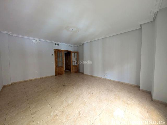 Piso en venta en Linares, Centro ciudad. Fantástico piso en el centro de Linares. Pisos.