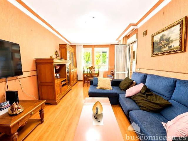 Piso en venta en Linares, La Zarzuela San José Belén. Bonito piso en Avenida Andalucía. Pisos.