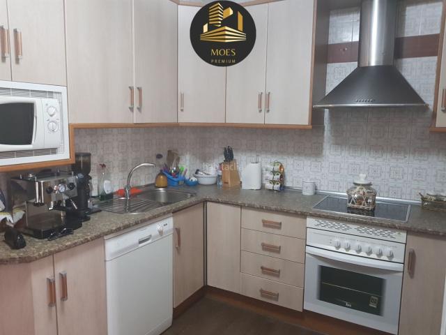 Piso en venta en Linares, La Zarzuela San José Belén. Piso en venta en Avenida de Andalucía, 4 dormitorios. Pisos.