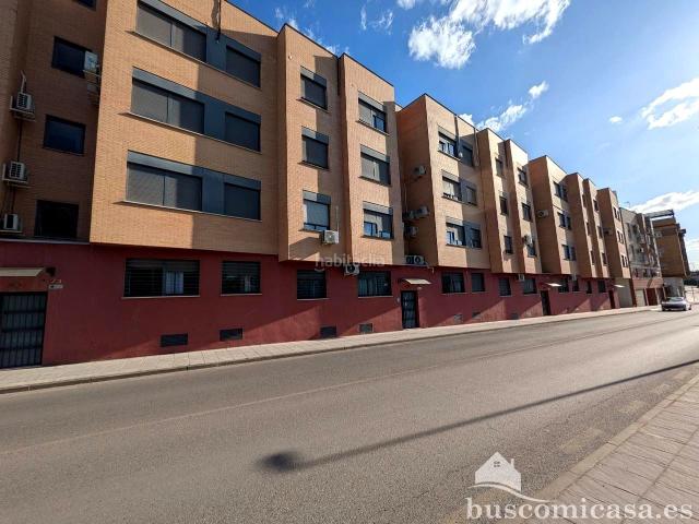 Piso en venta en Linares, La Zarzuela San José Belén. Piso VPO en Avenida Andalucía. Pisos.